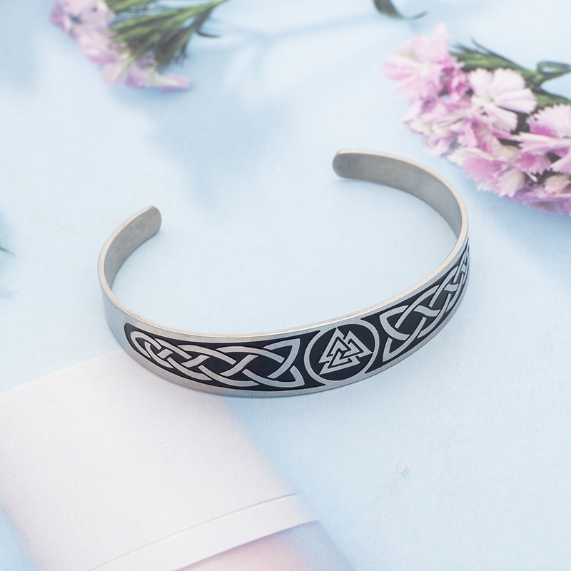 Valknut Celtic Stainless Steel Cuff (S925)